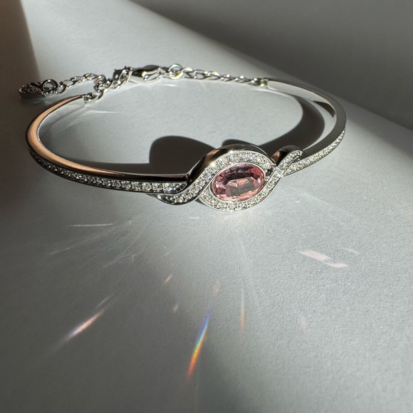 Swarovski silver tone bangle with large pink crystal - Picture 7 of 12